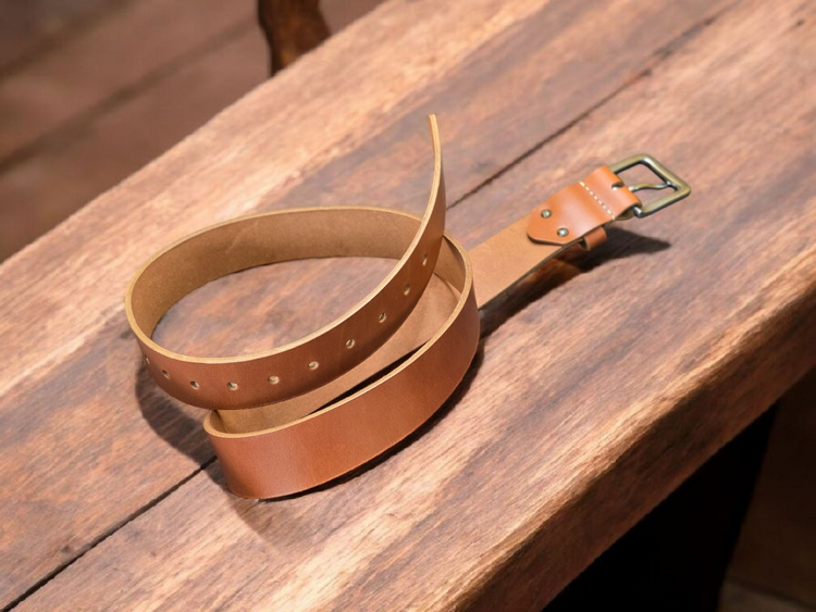 Унисекс кожен колан – минимализъм и комфорт.