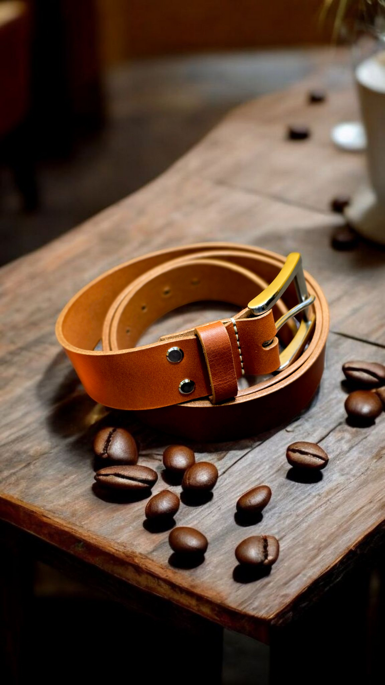 Издръжлив и стилен аксесоар за мъже с вкус към детайла.