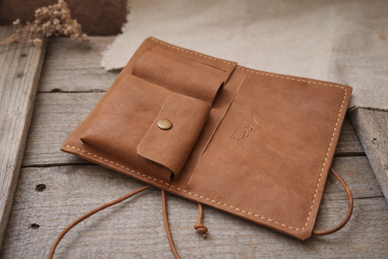 Елегантен калъф за тютюн кожа