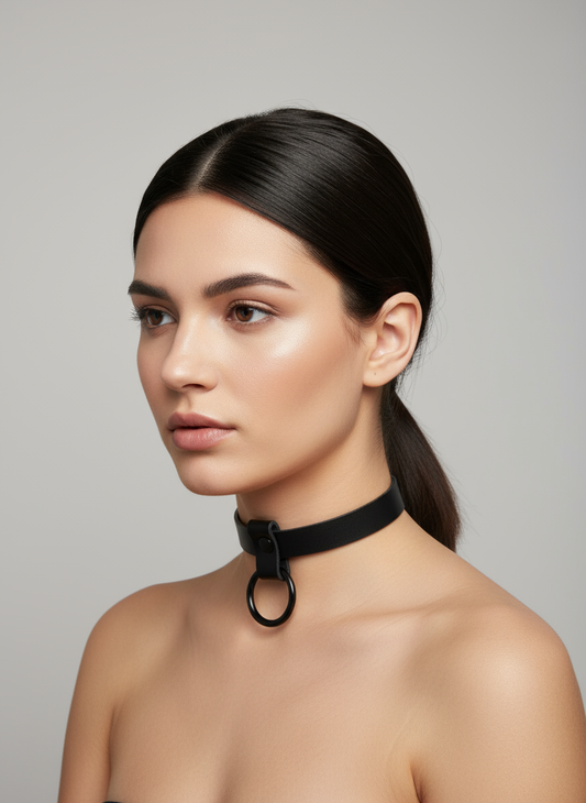 Ръчно изработен кожен нашийник – стил и индивидуалност във всеки детайл