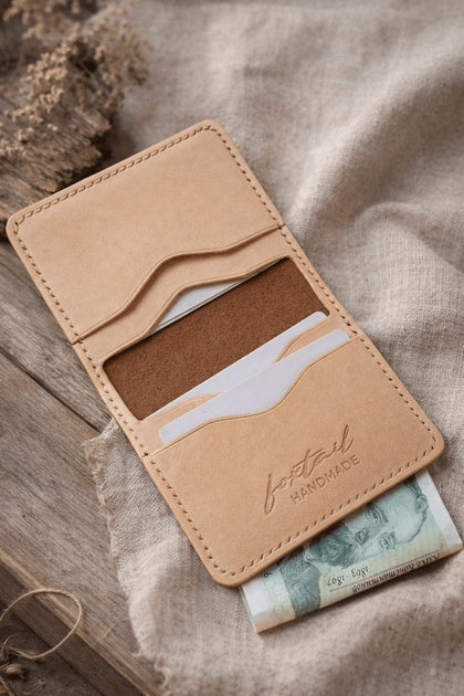 Картодържател Tervo бежов отворен – карти и банкноти