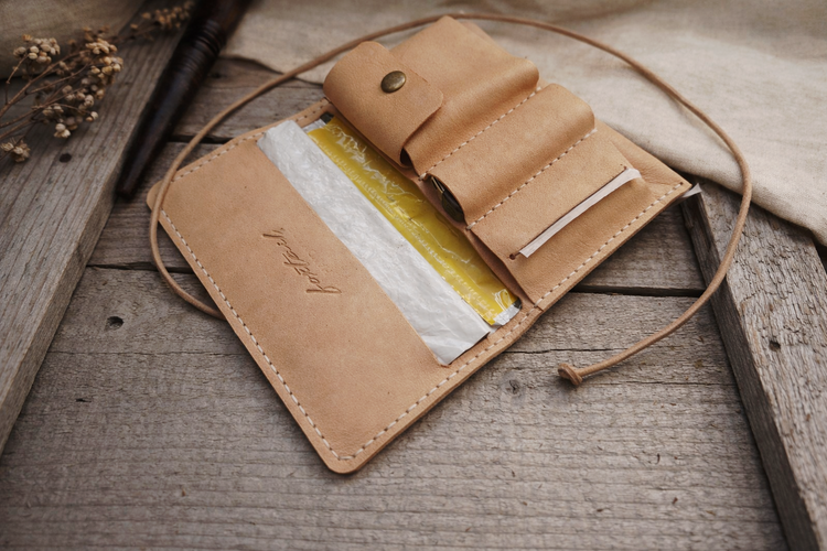 Кожени калъфи за тютюн