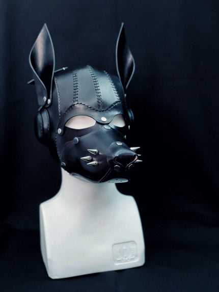 Кожена bdsm маска покорният хрът отпред с отвори за очите и уши