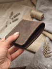 Класически кожен портфейл с много отделения за карти – Aris - Foxtail Leather Goods