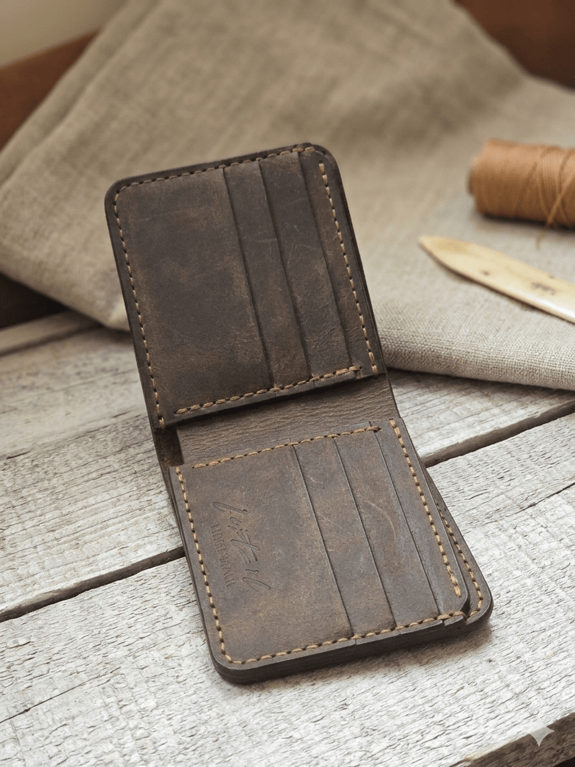 Класически кожен портфейл с много отделения за карти – Aris - Foxtail Leather Goods