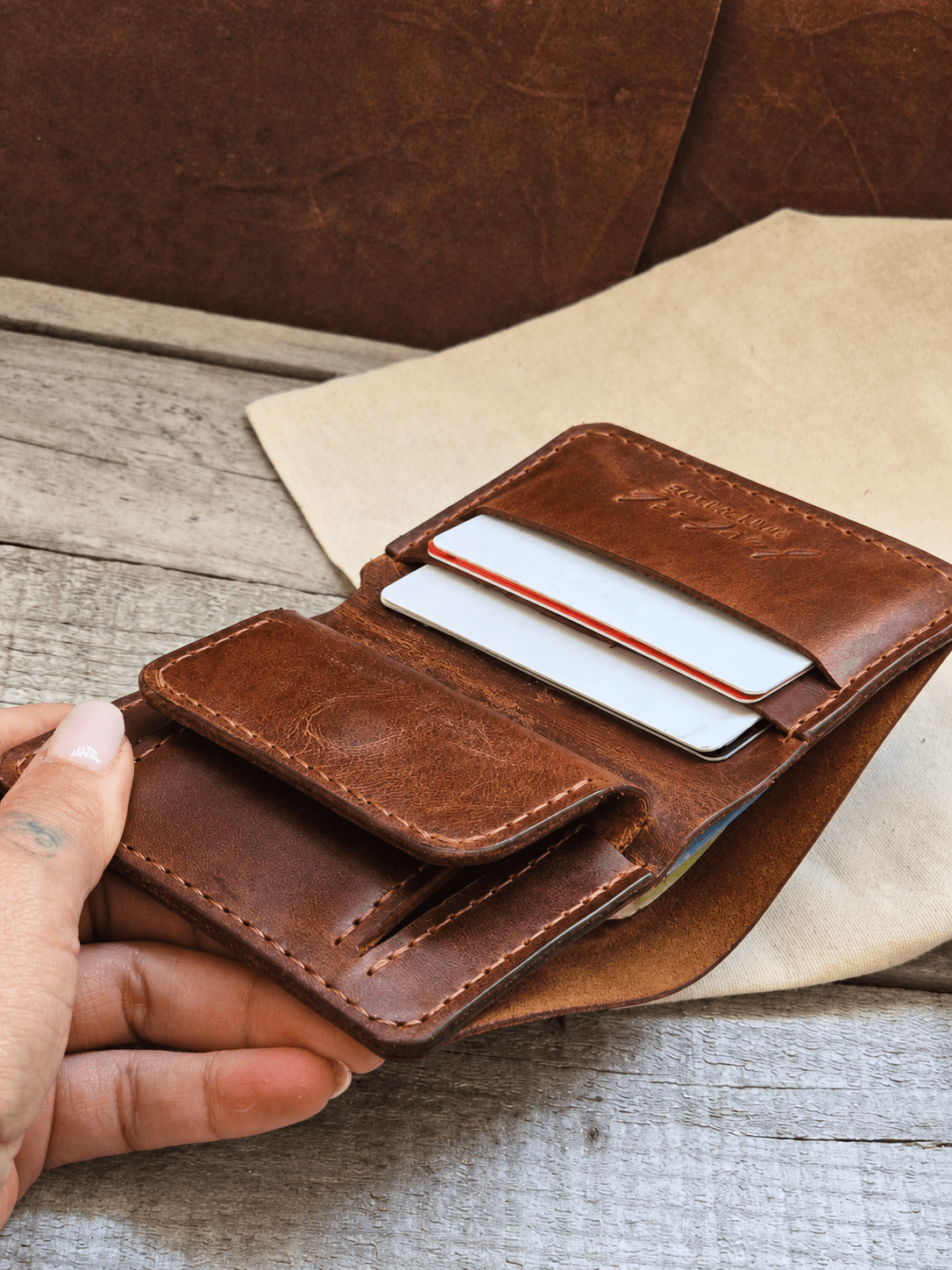 Малък кожен портфейл с монетник – Nest - Foxtail Leather Goods