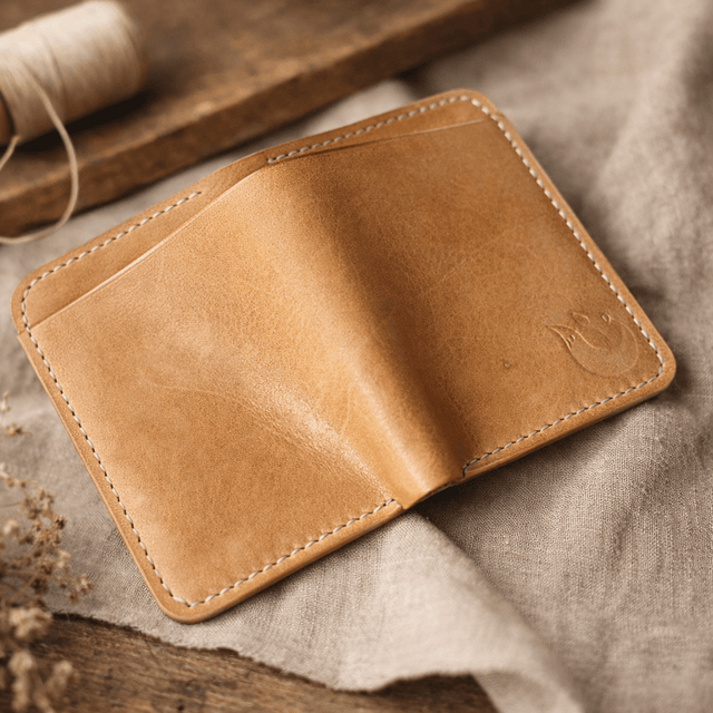 Слим портфейл Varlo от естествена кожа – ултра тънък портфейл