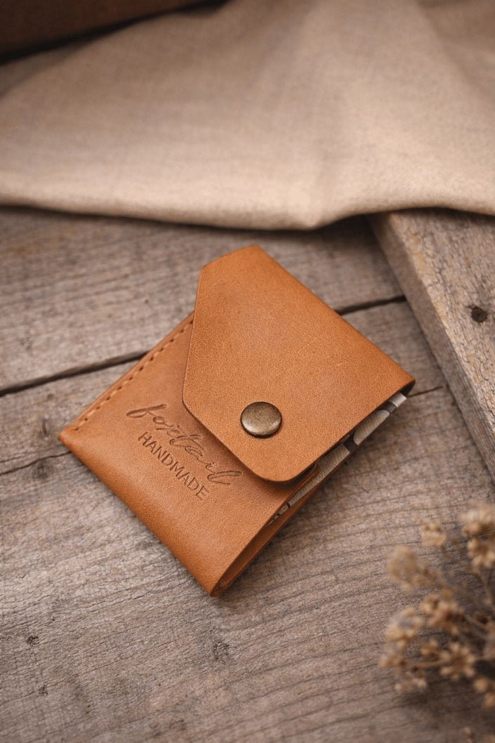 slim кожен картодържател от естествена кожа Letho